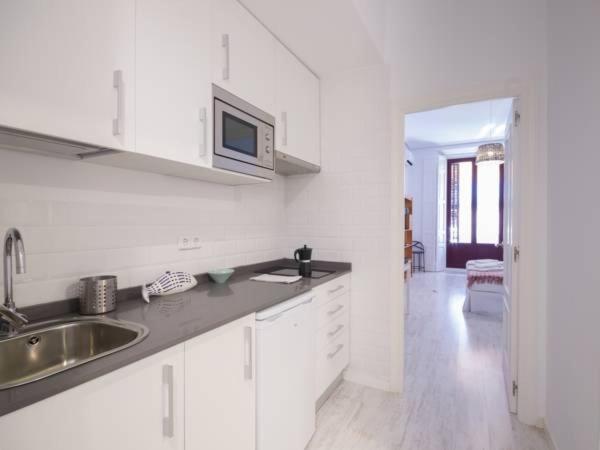 L&H Puerta Del Sol Apartment Madrid Exterior photo