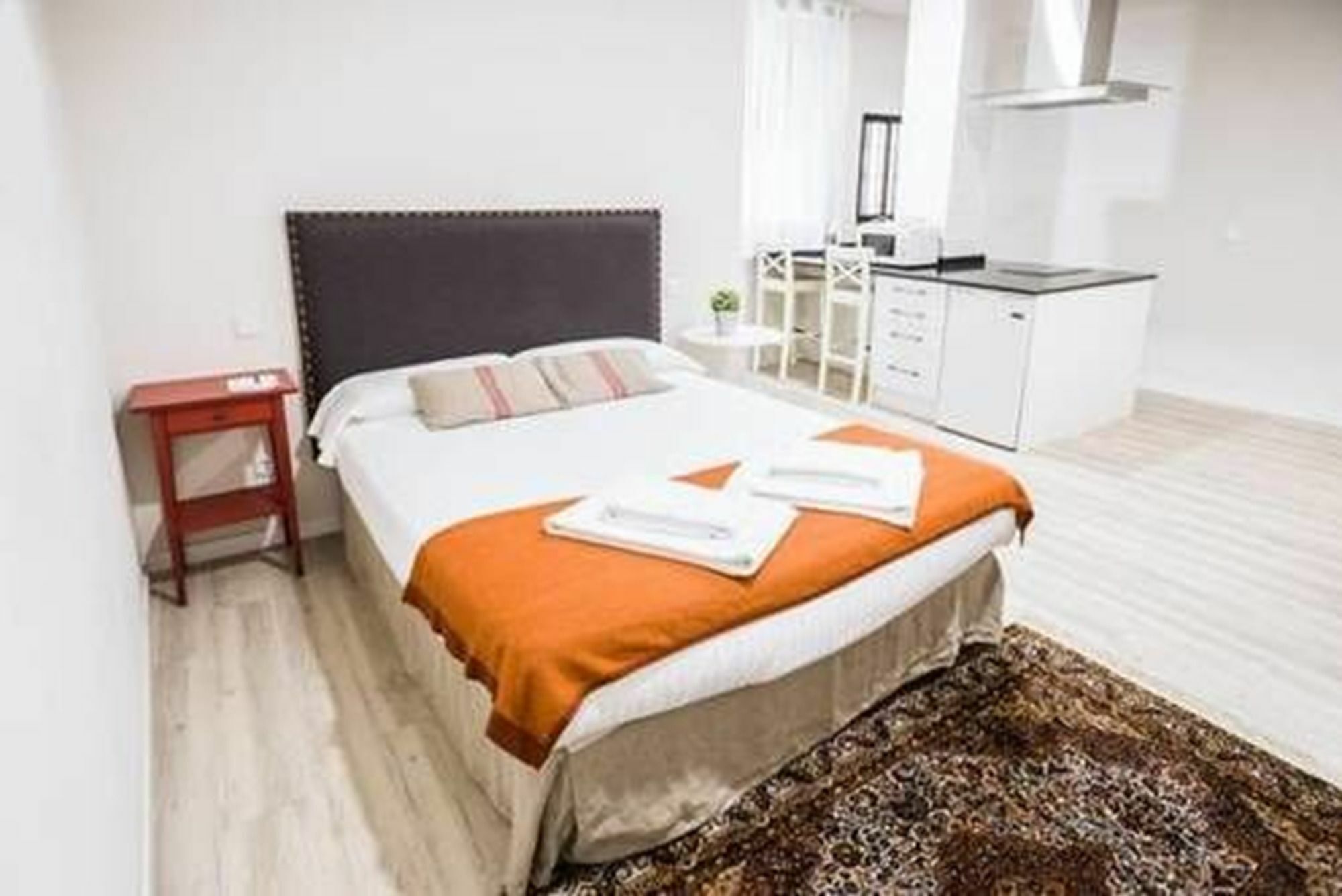 L&H Puerta Del Sol Apartment Madrid Exterior photo